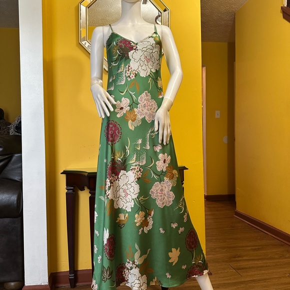 Zara Green Floral Maxi Slip Dress with Pink & White Blooms - Picture 5 of 7